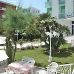 Majestic Hotel 3*