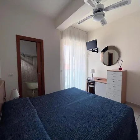Majestic Hotel 3*