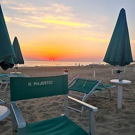 Hotel Majestic Hotel 3*